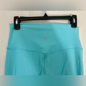Blue Lululemon leggings (Align w/ thick lining) size 8.